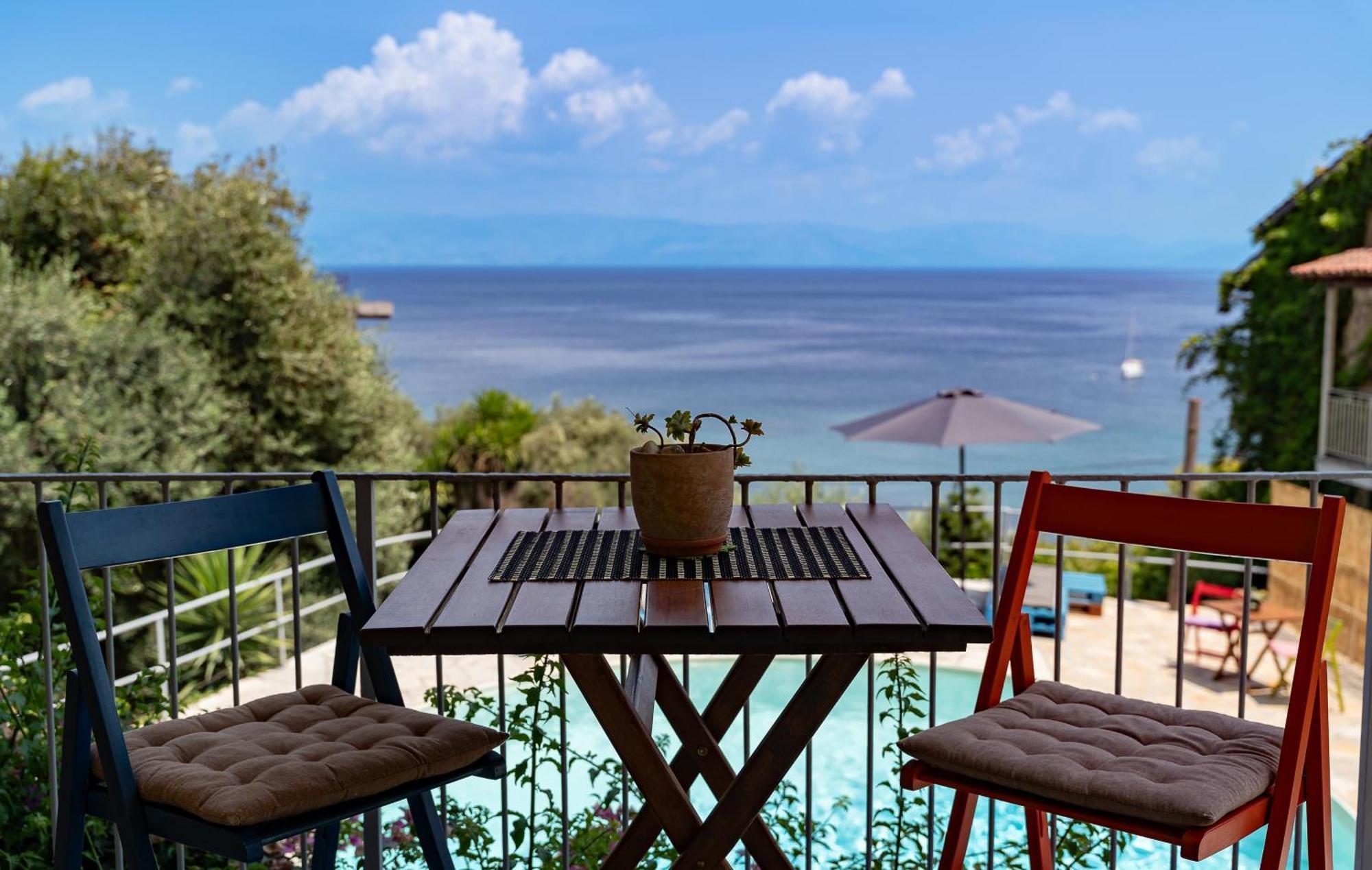 Antares Boutique Guesthouse Perama  Eksteriør bilde
